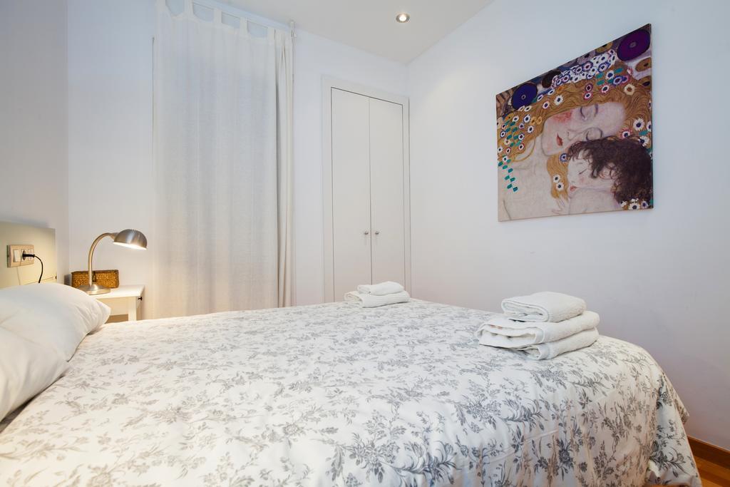 Appartement Flateli Urquinaona à Barcelone Extérieur photo